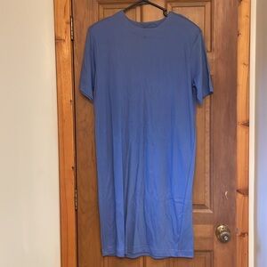 Women’s dress size L